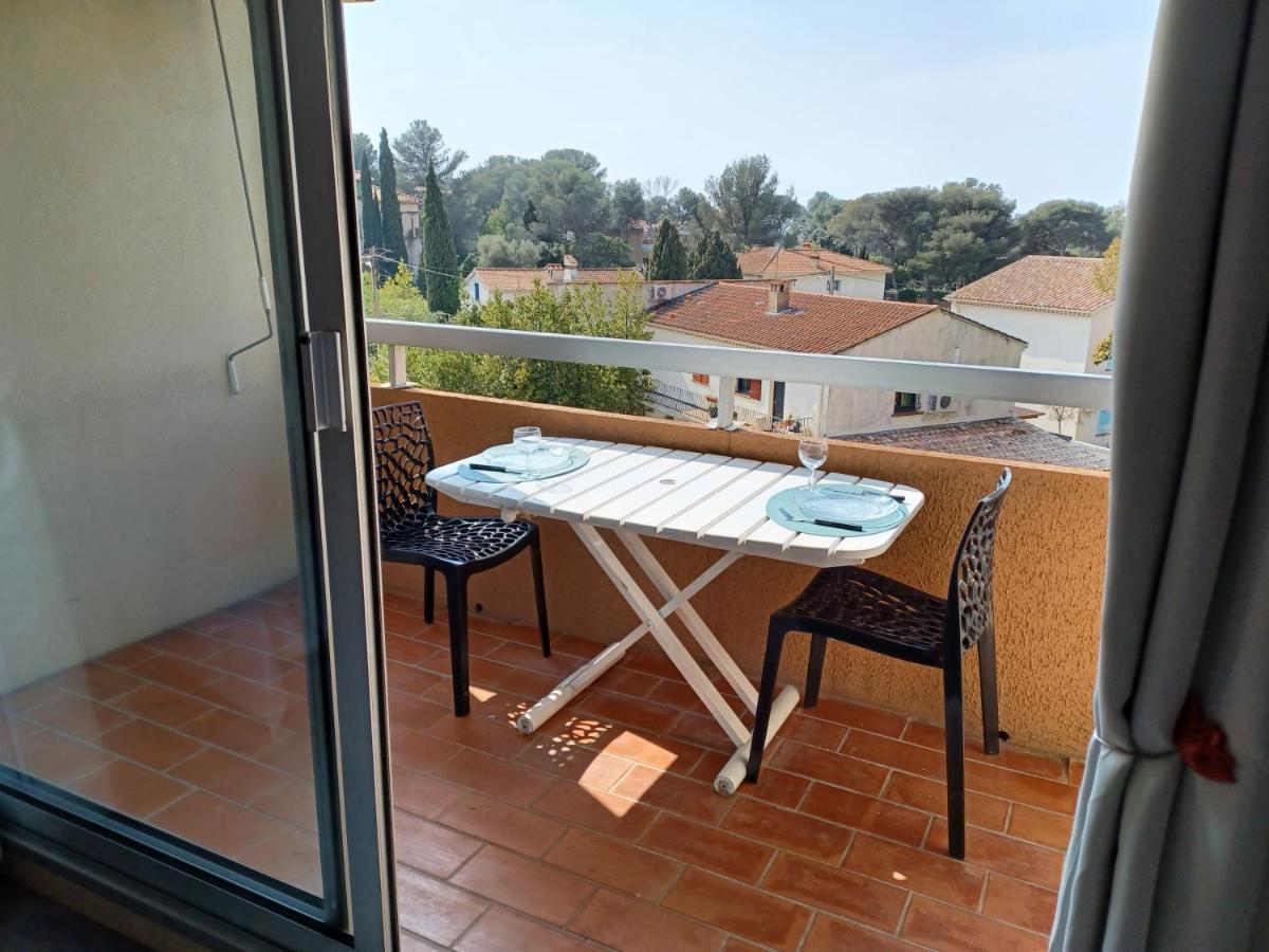 Appart Cosy En Bord De Mer - Port Santia Lucia St Raphael Saint-Raphaël Exterior foto